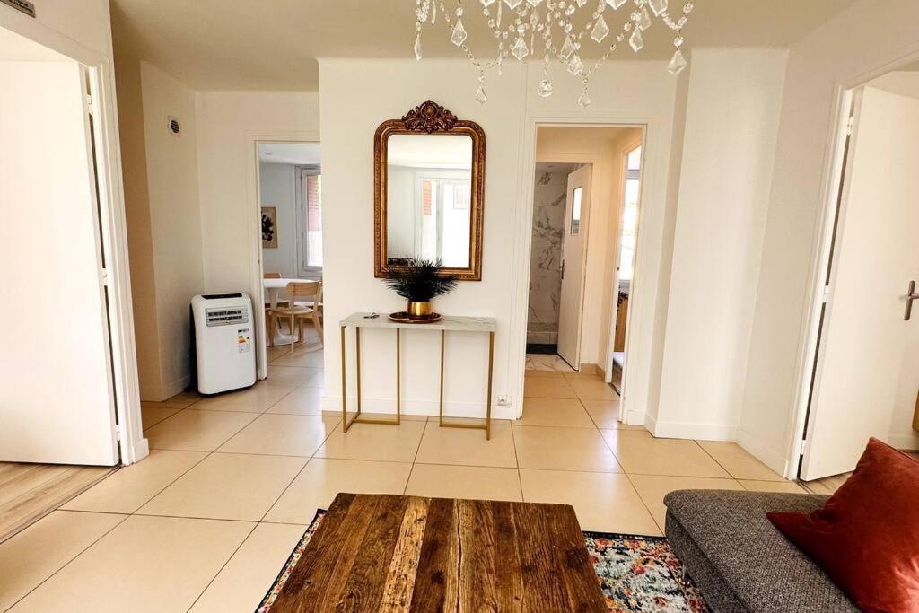 Appartement 3 Chambres + Parking A Lyon 7 المظهر الخارجي الصورة